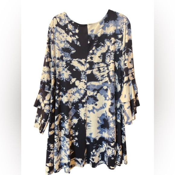 Blue and White Women's Tunic Top - Picture 2 of 5